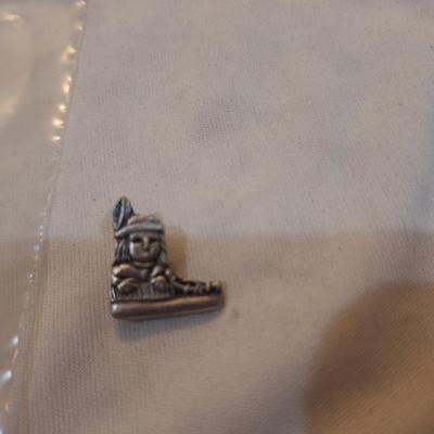 Sale Photo Thumbnail #1506: Native American lapel or hat pin