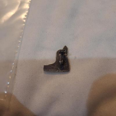 Sale Photo Thumbnail #1507: Native American lapel or hat pin