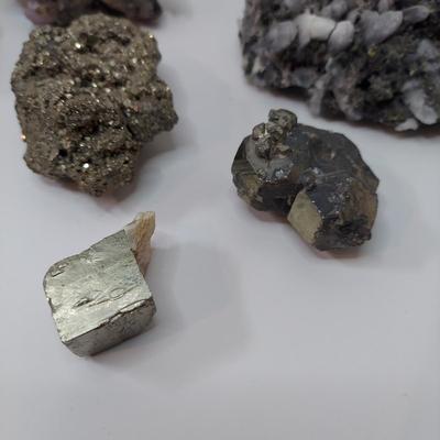 Pyrite, Quartz and Fluorite Druzy Clusters (GB-BBL)