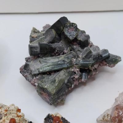 Garnet, Tourmaline, Quartz and More (GB-BBL)