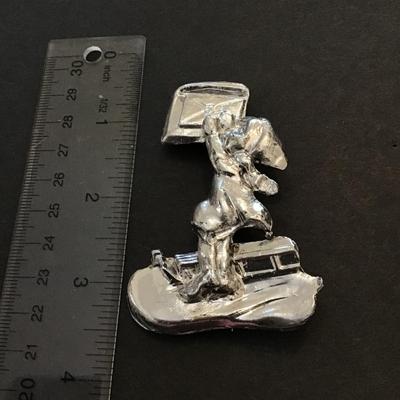 Vintage silver tone brooch