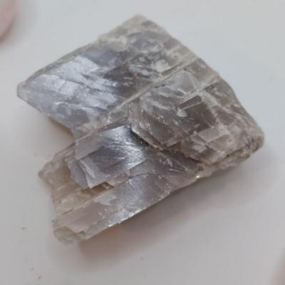 Vivianite w/ Mixed Rough Stones (GB-BBL)