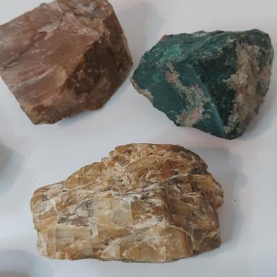 Vivianite w/ Mixed Rough Stones (GB-BBL)