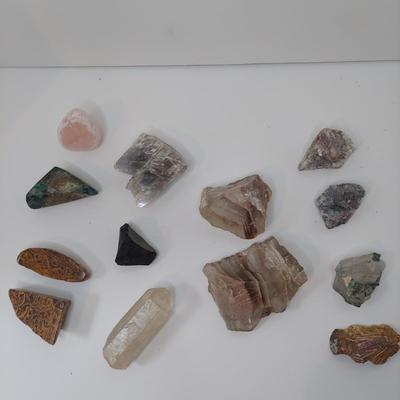 Vivianite w/ Mixed Rough Stones (GB-BBL)