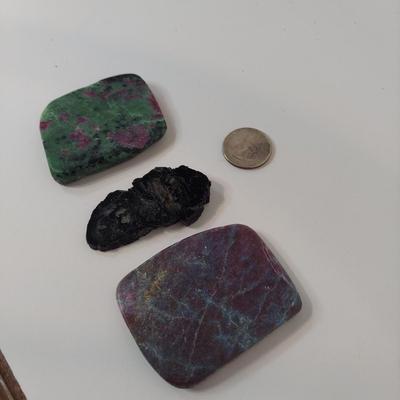 Vivianite w/ Mixed Rough Stones (GB-BBL)