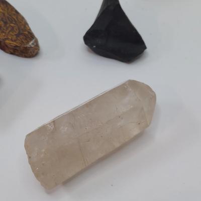 Vivianite w/ Mixed Rough Stones (GB-BBL)