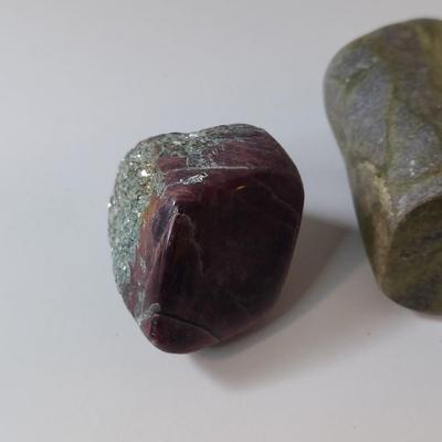 Vivianite w/ Mixed Rough Stones (GB-BBL)