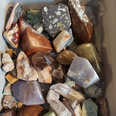 Vivianite w/ Mixed Rough Stones (GB-BBL)