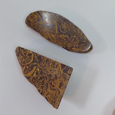 Vivianite w/ Mixed Rough Stones (GB-BBL)