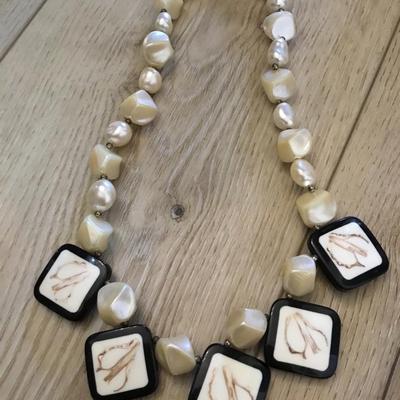 Beautiful vintage genuine, pearl faux, pearl statement, necklace