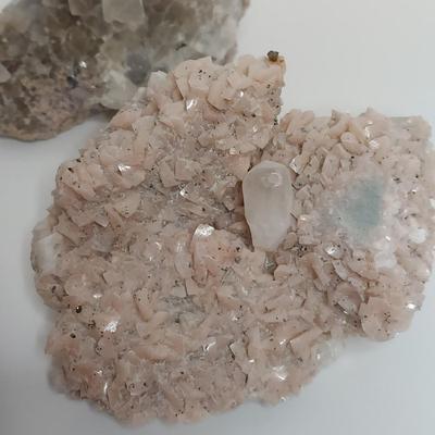 Fluorite, Dolomite & Dog Tooth Calcite (GB-BBL)