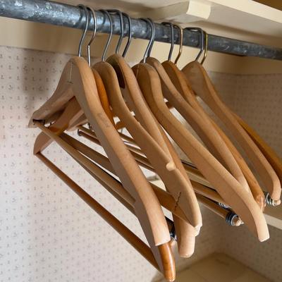 11 Wood Suite Hangers. 