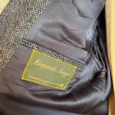 4 Tweed Jackets MEN'S XXL and 52 L 