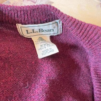 Lot 1 (9) Men's Sweaters Some Wool Some Acrylic 