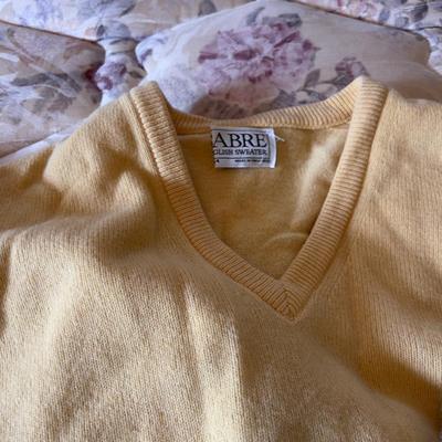 Lot 2 of Sweaters.(9) Men's Sweaters Some Wool Some Acrylic 