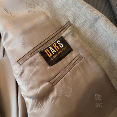(5) Tailored Men's Suites Charcoal to Light Gray 