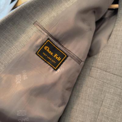 (5) Tailored Men's Suites Charcoal to Light Gray 