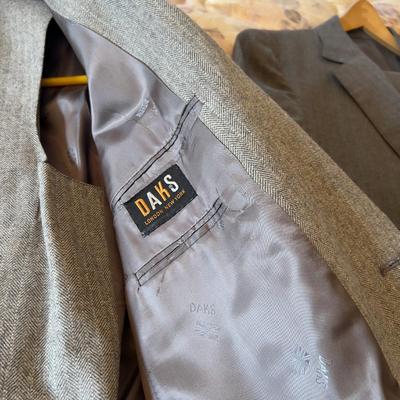 (5) Tailored Men's Suites Charcoal to Light Gray 