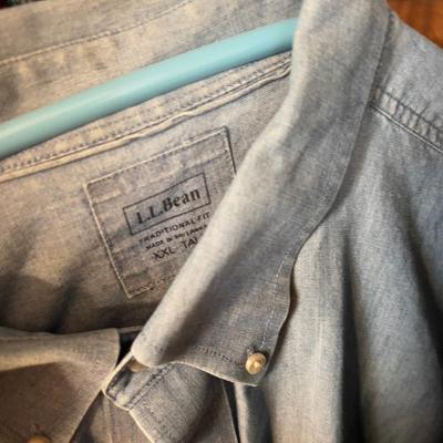 Lot 1 (15) Men's Flannel and Denim Shirts 