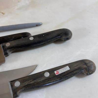 Henckels Knives w/Wood Holder 