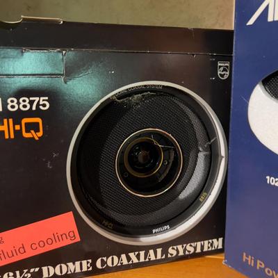 2 Sets of Vintage Car Speakers, Nin Original Box. 