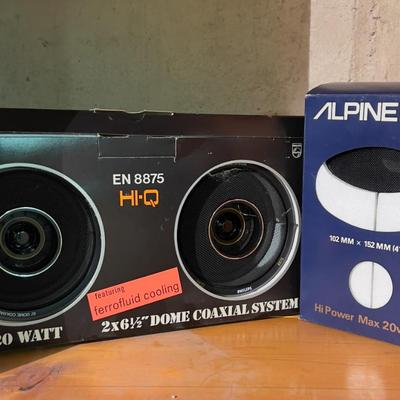 2 Sets of Vintage Car Speakers, Nin Original Box. 