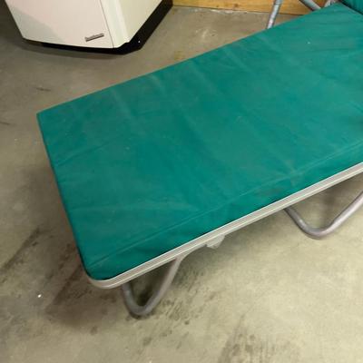 Aluminum Chaise Longe Vintage 1960's