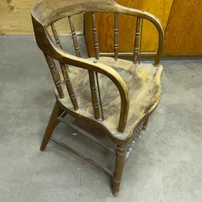 Antique Salon Windsor Chair 