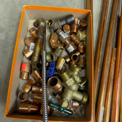 Mixed Lot of COPPER Pipe and Fittings. 