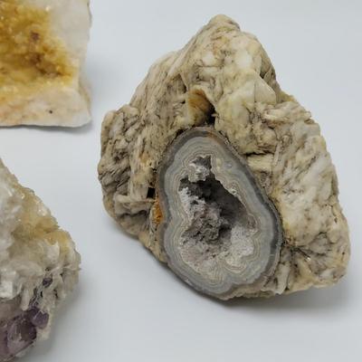 Stilbite, Fluorite, Calcite & More (GB-BBL)