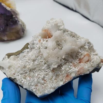 Stilbite, Fluorite, Calcite & More (GB-BBL)
