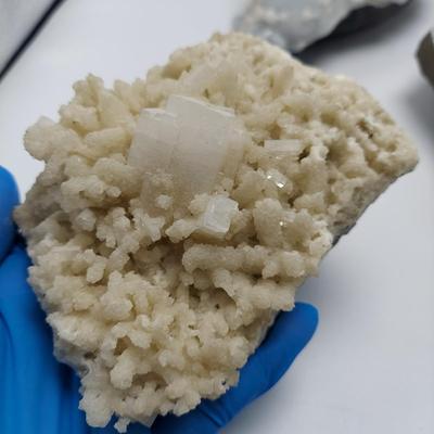 Stilbite, Fluorite, Calcite & More (GB-BBL)