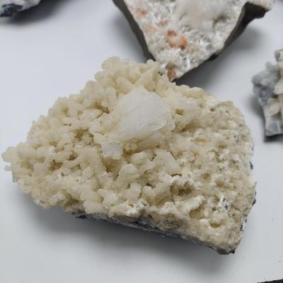 Stilbite, Fluorite, Calcite & More (GB-BBL)