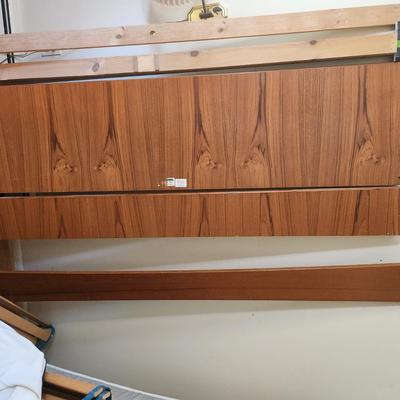 Mid century MCM W&B Mobler by Axelsens Mobelfabrik A/S Danish Teak King Size Bed Frame
