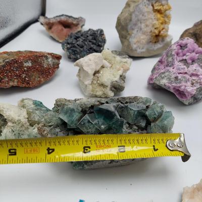 Cavansite, Heulandite, Fluorite & More (GB-BBL)