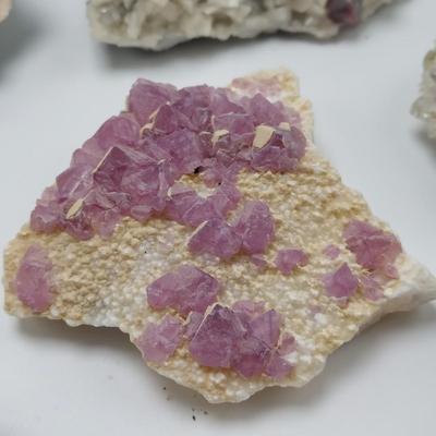 Cavansite, Heulandite, Fluorite & More (GB-BBL)