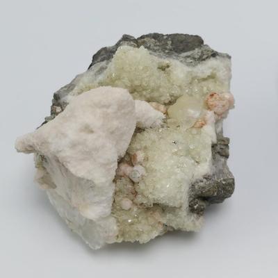 Cavansite, Heulandite, Fluorite & More (GB-BBL)