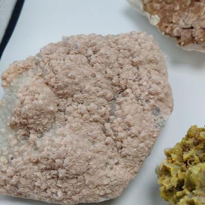 Vanadite, Fluorapatite, Wavelite & More (GB-BBL)