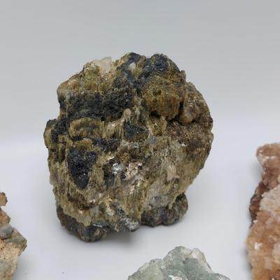Vanadite, Fluorapatite, Wavelite & More (GB-BBL)