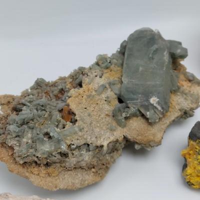 Vanadite, Fluorapatite, Wavelite & More (GB-BBL)