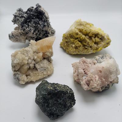 Stibnite, Calcite, Stilbite & More (GB-BBL)