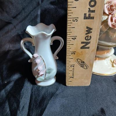 Hand Painted Gold Gilded Table Lighter 1940s Japan with two porcelain vases