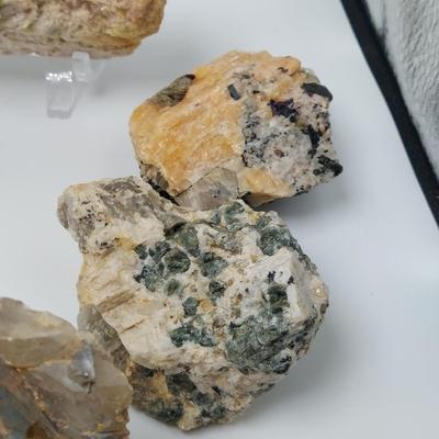 Brochantite, Linarite, Hemimorphite, Chalcopyrite & More (GB-BBL)