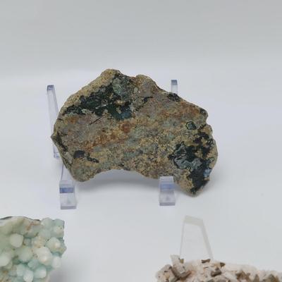 Brochantite, Linarite, Hemimorphite, Chalcopyrite & More (GB-BBL)