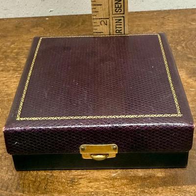Sale Photo Thumbnail #506: Hinged lid with snap latch closure. Lined inside.  Good condition.