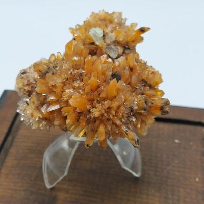 Creedite & More Crystal Displays (GB-BBL)