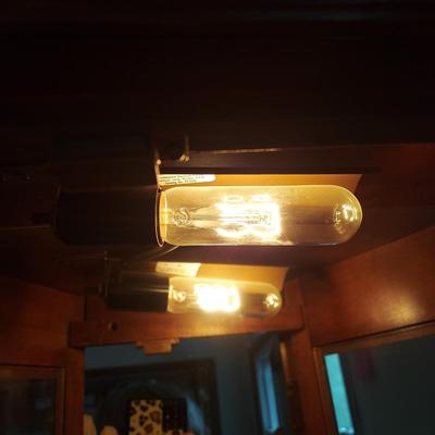 Mirror Back Curio Cabinet (GB-BBL)