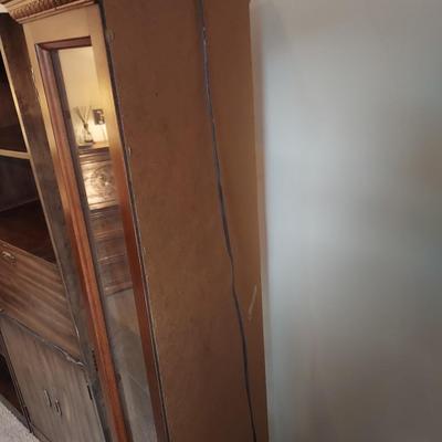 Mirror Back Curio Cabinet (GB-BBL)