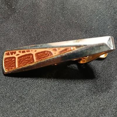 Vintage 2 sets of matching 70's tie clips & cuff links