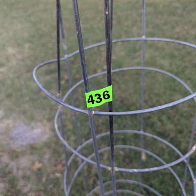 2 steel tomato plant cages 44 in  tall